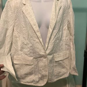 Denim & Co. from QVC. White eyelet blazer 1X. new with tags.